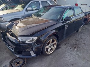 Audi A3 1.5 ( DAD ) 110kW r.2017 černá na náhradní díly  Audi A3 1.5 ( DAD ) 110kW r.2017 černá na náhradní díly