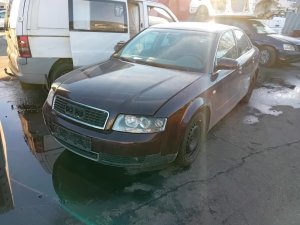 Audi A4 2.5 TDI quattro ( AKE ) 132kW r.2003 hnědá na náhradní díly