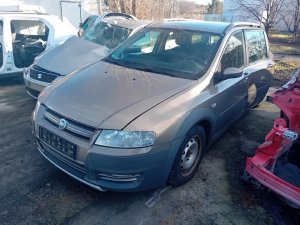 Fiat Stilo Uproad 1.9 JTD 16V ( 937A5000 ) 110kW r.2006 na náhradní díly Fiat Stilo Uproad 1.9 JTD 16V ( 937A5000 ) 110kW r.2006 na náhradní díly