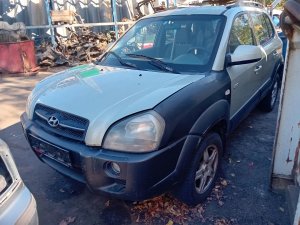 Hyundai Tucson 2.0 CRDi 16V ( D4EA ) 82kW r.2005 stříbrná na náhradní díly Hyundai Tucson 2.0 CRDi 16V ( D4EA ) 82kW r.2005 stříbrná na náhradní díly
