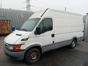Iveco Daily III 35 S 12 V 2.3 ( F1AE0481B ) 85kW r.2004 bílá na náhradní díly Iveco Daily III 35 S 12 V 2.3 ( F1AE0481B ) 85kW r.2004 bílá na náhradní díly