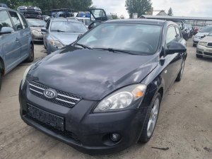 Kia Ceed 1.6 CRDI 16V ( D4FB ) 66kW r.2008 černá na náhradní díly Kia Ceed 1.6 CRDI 16V ( D4FB ) 66kW r.2008 černá na náhradní díly