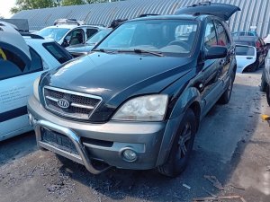 Kia Sorento 2.5 CRDi 4WD ( D4CB ) 103kW r.2003 černá na náhradní díly Kia Sorento 2.5 CRDi 4WD ( D4CB ) 103kW r.2003 černá na náhradní díly
