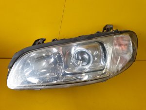 LEVÉ PŘEDNÍ SVĚTLO OPEL OMEGA B - 10002 LEVÉ PŘEDNÍ SVĚTLO OPEL OMEGA B - 10002