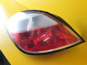 LEVÉ ZADNÍ SVĚTLO OPEL ASTRA H HATCHBACK 5.DV. - 10208 LEVÉ ZADNÍ SVĚTLO OPEL ASTRA H HATCHBACK 5.DV. - 10208