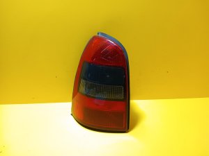 LEVÉ ZADNÍ SVĚTLO OPEL VECTRA B KOMBI , KOUŘOVÉ - 10297 LEVÉ ZADNÍ SVĚTLO OPEL VECTRA B KOMBI , KOUŘOVÉ - 10297