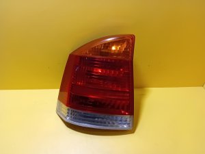LEVÉ ZADNÍ SVĚTLO OPEL VECTRA C SEDAN / HATCHBACK , ORANŽOVÉ - 10068 LEVÉ ZADNÍ SVĚTLO OPEL VECTRA C SEDAN / HATCHBACK , ORANŽOVÉ - 10068