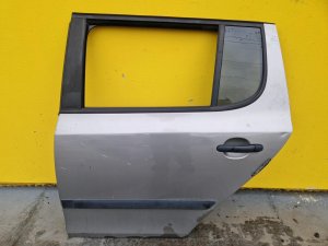 LEVÉ ZADNÍ DVEŘE ŠKODA FABIA II, BÉŽOVÉ 9202, HATCHBACK 5.DV. - 15852 LEVÉ ZADNÍ DVEŘE ŠKODA FABIA II, BÉŽOVÉ 9202, HATCHBACK 5.DV. - 15852