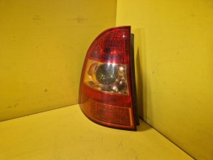LEVÉ ZADNÍ SVĚTLO TOYOTA COROLLA ( E12 ) KOMBI - 12847 LEVÉ ZADNÍ SVĚTLO TOYOTA COROLLA ( E12 ) KOMBI - 12847