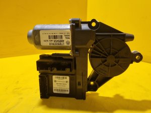 LEVÝ PŘEDNÍ MOTOREK STAHOVAČKY OKNA 1T0959701B S JEDNOTKOU 1K0959793G - ŠKODA OCTAVIA II / VW TOURAN I, PASSAT B6, GOLF V.../ SEAT ALTEA, TOLEDO... - 17609 LEVÝ PŘEDNÍ MOTOREK STAHOVAČKY OKNA 1T0959701B S JEDNOTKOU 1K0959793G - ŠKODA OCTAVIA II / VW TOURAN I, PASSAT B6, GOLF V.../ SEAT ALTEA, TOLEDO... - 17609