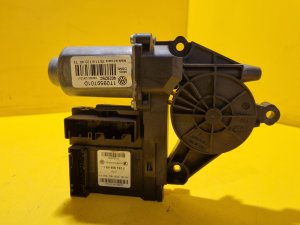 LEVÝ PŘEDNÍ MOTOREK STAHOVAČKY OKNA 1T0959701D S JEDNOTKOU 1K0959793J - ŠKODA OCTAVIA II / VW TOURAN I, CADDY III - 17651