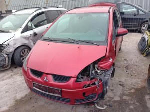 Mitsubishi Colt 1.3 LPG ( 135930 ) 70kW r.2007 červená na náhradní díly Mitsubishi Colt 1.3 LPG ( 135930 ) 70kW r.2007 červená na náhradní díly