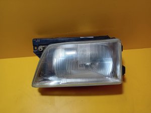 PRAVÉ PŘEDNÍ SVĚTLO OPEL KADETT - 10137 PRAVÉ PŘEDNÍ SVĚTLO OPEL KADETT - 10137