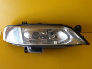 PRAVÉ PŘEDNÍ XENON SVĚTLO OPEL VECTRA B FACELIFT - 10009 PRAVÉ PŘEDNÍ XENON SVĚTLO OPEL VECTRA B FACELIFT - 10009
