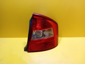 PRAVÉ ZADNÍ SVĚTLO KIA CERATO I ( 1 ) ( LD ) SEDAN - 10435 PRAVÉ ZADNÍ SVĚTLO KIA CERATO I ( 1 ) ( LD ) SEDAN - 10435