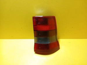 PRAVÉ ZADNÍ SVĚTLO OPEL ASTRA F , KOMBI , KOUŘOVÉ - 10387 PRAVÉ ZADNÍ SVĚTLO OPEL ASTRA F , KOMBI , KOUŘOVÉ - 10387