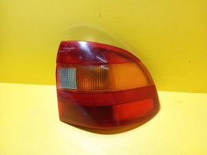 PRAVÉ ZADNÍ SVĚTLO OPEL ASTRA F SEDAN / CABRIO - 10096 PRAVÉ ZADNÍ SVĚTLO OPEL ASTRA F SEDAN / CABRIO - 10096