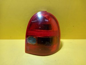 PRAVÉ ZADNÍ SVĚTLO OPEL CORSA B HATCHBACK 3.DV. KOUŘOVÉ - 10288 PRAVÉ ZADNÍ SVĚTLO OPEL CORSA B HATCHBACK 3.DV. KOUŘOVÉ - 10288