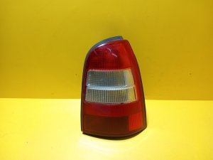 PRAVÉ ZADNÍ SVĚTLO OPEL VECTRA B KOMBI , BÍLÉ - 10296 PRAVÉ ZADNÍ SVĚTLO OPEL VECTRA B KOMBI , BÍLÉ - 10296