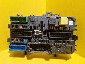 PŘEDNÍ POJISTKOVÁ SKŘÍŇ - 13268286 - OPEL ASTRA H, ZAFIRA B - 13761 PŘEDNÍ POJISTKOVÁ SKŘÍŇ - 13268286 - OPEL ASTRA H, ZAFIRA B - 13761