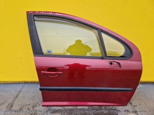 PRAVÉ PŘEDNÍ DVEŘE PEUGEOT 207 (WK), TMAVĚ ČERVENÉ KJC, KOMBI 5.DV. - 15827 PRAVÉ PŘEDNÍ DVEŘE PEUGEOT 207 (WK), TMAVĚ ČERVENÉ KJC, KOMBI 5.DV. - 15827