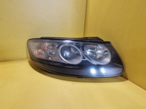 PRAVÉ PŘEDNÍ SVĚTLO HYUNDAI SANTA FÉ II (CM) - 15881 PRAVÉ PŘEDNÍ SVĚTLO HYUNDAI SANTA FÉ II (CM) - 15881