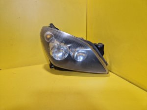 PRAVÉ PŘEDNÍ SVĚTLO OPEL ASTRA H - 15965 PRAVÉ PŘEDNÍ SVĚTLO OPEL ASTRA H - 15965