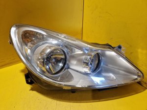 PRAVÉ PŘEDNÍ SVĚTLO OPEL CORSA D - 20074
