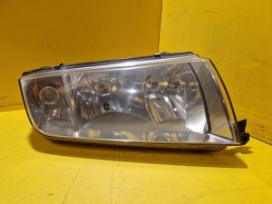 PRAVÉ PŘEDNÍ SVĚTLO ŠKODA FABIA I - 20038