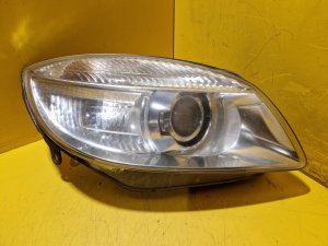 PRAVÉ PŘEDNÍ SVĚTLO ŠKODA FABIA II S ČOČKOU / ROOMSTER - 20848
