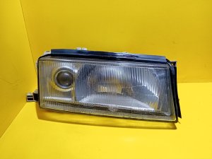 PRAVÉ PŘEDNÍ SVĚTLO ŠKODA OCTAVIA I ( 1 ) S MLHOVKOU - 11179 PRAVÉ PŘEDNÍ SVĚTLO ŠKODA OCTAVIA I ( 1 ) S MLHOVKOU - 11179