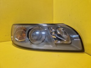 PRAVÉ PŘEDNÍ SVĚTLO VOLVO V50, S40 II - 13007 PRAVÉ PŘEDNÍ SVĚTLO VOLVO V50, S40 II - 13007