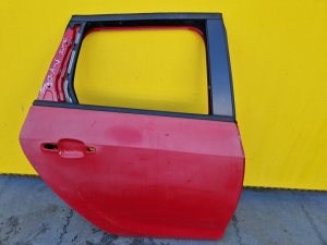 PRAVÉ ZADNÍ DVEŘE OPEL ASTRA J KOMBI, ČERVENÉ - 14971 PRAVÉ ZADNÍ DVEŘE OPEL ASTRA J KOMBI, ČERVENÉ - 14971