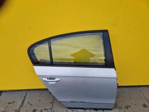 PRAVÉ ZADNÍ DVEŘE VW PASSAT B6 (3C2), STŘÍBRNÉ, SEDAN - 16654 PRAVÉ ZADNÍ DVEŘE VW PASSAT B6 (3C2), STŘÍBRNÉ, SEDAN - 16654