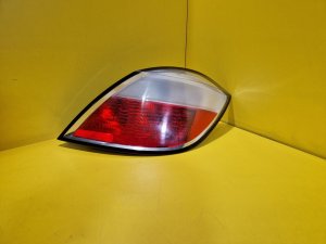 PRAVÉ ZADNÍ SVĚTLO OPEL ASTRA H, HATCHBACK, 5.DV. - 16122 PRAVÉ ZADNÍ SVĚTLO OPEL ASTRA H, HATCHBACK, 5.DV. - 16122