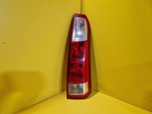 PRAVÉ ZADNÍ SVĚTLO OPEL MERIVA A - 16127 PRAVÉ ZADNÍ SVĚTLO OPEL MERIVA A - 16127
