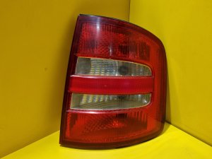 PRAVÉ ZADNÍ SVĚTLO ŠKODA FABIA I KOMBI / SEDAN - 16196 PRAVÉ ZADNÍ SVĚTLO ŠKODA FABIA I KOMBI / SEDAN - 16196