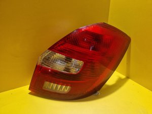PRAVÉ ZADNÍ SVĚTLO ŠKODA FABIA II - 13044 PRAVÉ ZADNÍ SVĚTLO ŠKODA FABIA II - 13044