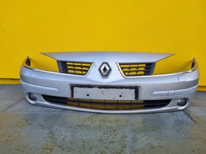 PŘEDNÍ NÁRAZNÍK RENAULT LAGUNA II, SŘÍBRNÝ, FACELIFT, S OSTŘIKOVAČI A MLHOVKAMI - 14933 PŘEDNÍ NÁRAZNÍK RENAULT LAGUNA II, SŘÍBRNÝ, FACELIFT, S OSTŘIKOVAČI A MLHOVKAMI - 14933
