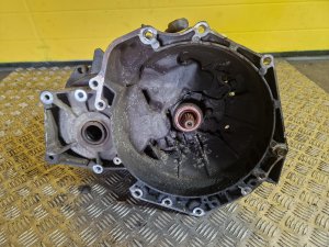 PŘEVODOVKA F35, GU 13101871 - OPEL VECTRA C, SIGNUM - 2.2 DTI - 19653 PŘEVODOVKA F35, GU 13101871 - OPEL VECTRA C, SIGNUM - 2.2 DTI - 19653