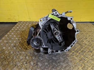 PŘEVODOVKA JHT 041113X ŠKODA OCTAVIA II / VW PASSAT B6, GOLF V, VI, JETTA III, IV / AUDI A3 II / SEAT LEON II, TOLEDO III, ALTEA - 1.6 FSI, MPI - 20805