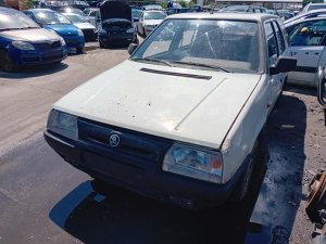 Škoda Forman 1.3 ( 781.135 B ) 40kW r.1994 bílá  na náhradní díly Škoda Forman 1.3 ( 781.135 B ) 40kW r.1994 bílá  na náhradní díly