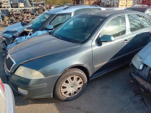 Škoda Octavia II 1.9 TDI ( BJB ) 77kW r.2005 šedá  na náhradní díly Škoda Octavia II 1.9 TDI ( BJB ) 77kW r.2005 šedá  na náhradní díly