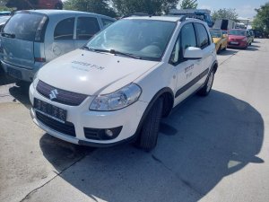 Suzuki SX4 1.6 4x4 ( M16A ) 79kW r.2008 bílá  na náhradní díly   Suzuki SX4 1.6 4x4 ( M16A ) 79kW r.2008 bílá  na náhradní díly