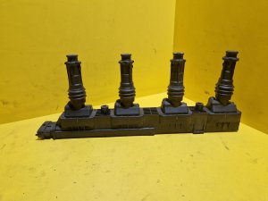 ZAPALOVACÍ CÍVKA 0221503015 - OPEL AGILA A, ASTRA G, CORSA B,C - 1.2 16 V - Z12XE, X12XE - 13982 ZAPALOVACÍ CÍVKA 0221503015 - OPEL AGILA A, ASTRA G, CORSA B,C - 1.2 16 V - Z12XE, X12XE - 13982