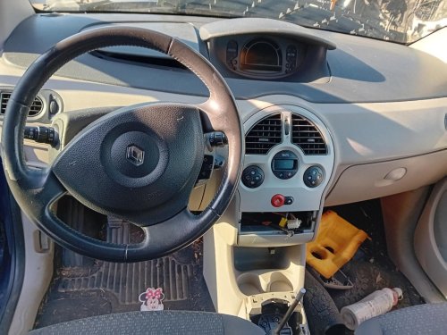  Renault Modus 1.5 ( K9K J 7 ) 60kW r.2005 modrá na náhradní díly