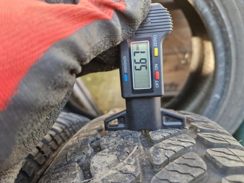 2 KS CELOROČNÍ PNEUMATIKA DEBICA NAVIGATOR 165/70 R13 79T - 20478