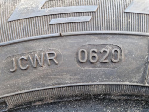 2 KS CELOROČNÍ PNEUMATIKA DEBICA NAVIGATOR 165/70 R13 79T - 20478