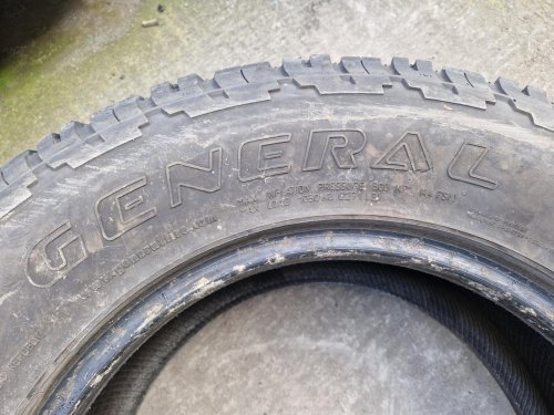 2 KS CELOROČNÍ PNEUMATIKA GENERAL GRABBER AT 255/65 R16 109T - 20485