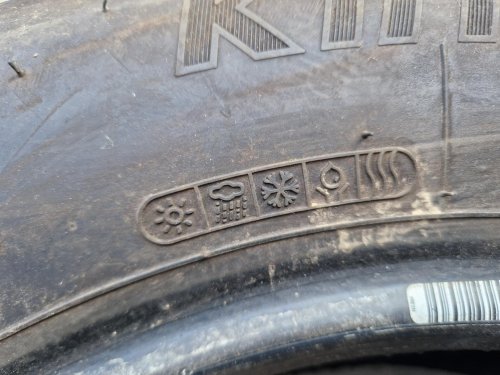 2 KS CELOROČNÍ PNEUMATIKA HANKOOK KINERGY 4S - 165/70 R13 83T - 20487